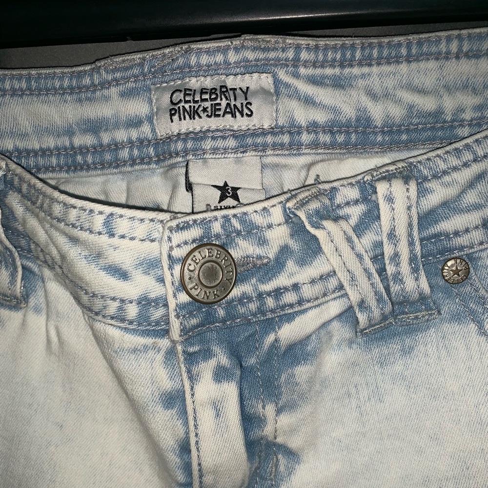 Light washed jeans - Picture 2 of 6